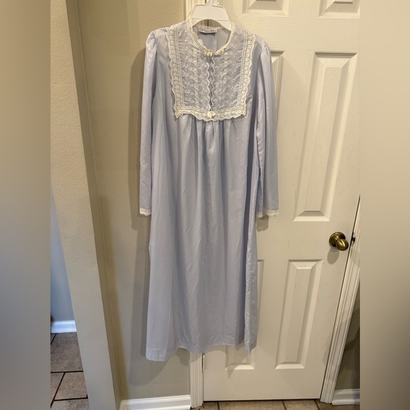 Dior Other - Vintage Christian Dior OLGWU Union Made Pale Purple/Lavendar Nightgown